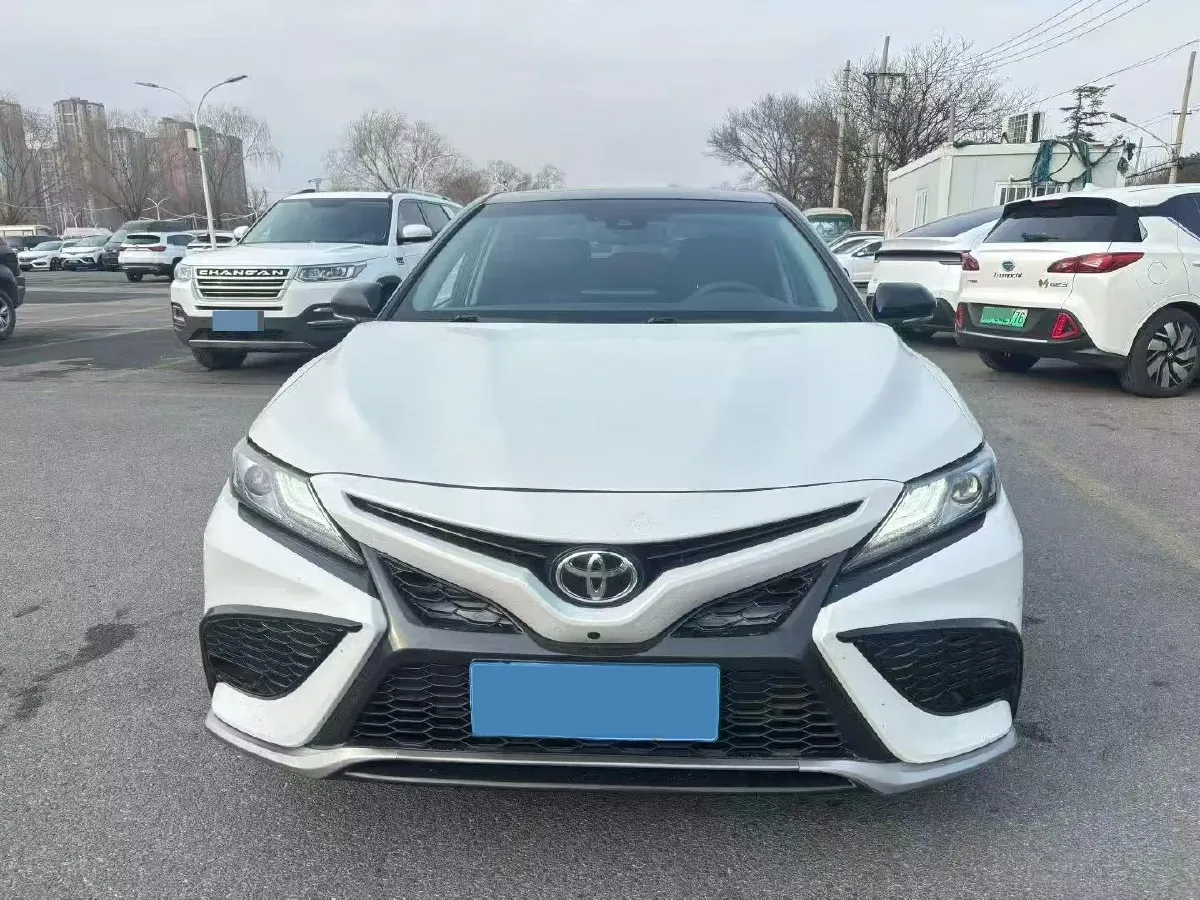 2021 Toyota Camry 2.5L 209HP L4 8AT,autocango,china used car exporter,china ev exporter,chinese used car exporter,chinese used ev exporter