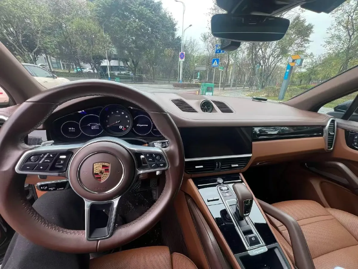 2022 Porsche Cayenne 3.0T 340HP V6 8AT,autocango,china used car exporter,china ev exporter,chinese used car exporter,chinese used ev exporter