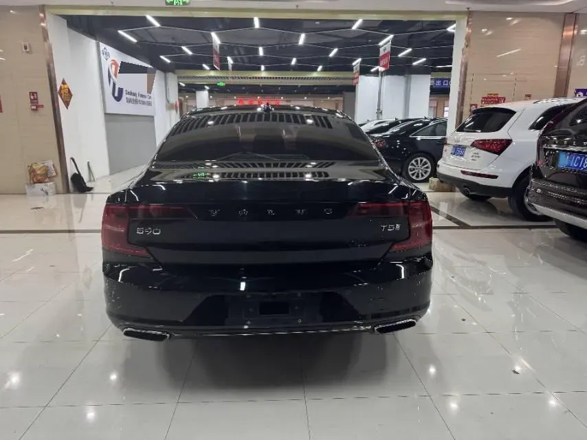 2020 Volvo S90 2.0T 254HP L4 8AT,autocango,china used car exporter,china ev exporter,chinese used car exporter,chinese used ev exporter
