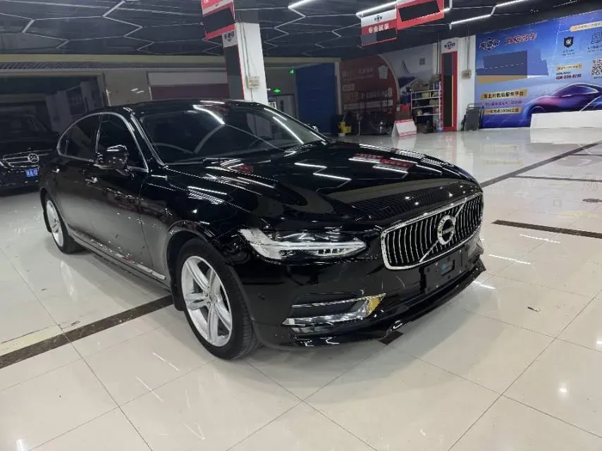 2020 Volvo S90 2.0T 254HP L4 8AT,autocango,china used car exporter,china ev exporter,chinese used car exporter,chinese used ev exporter