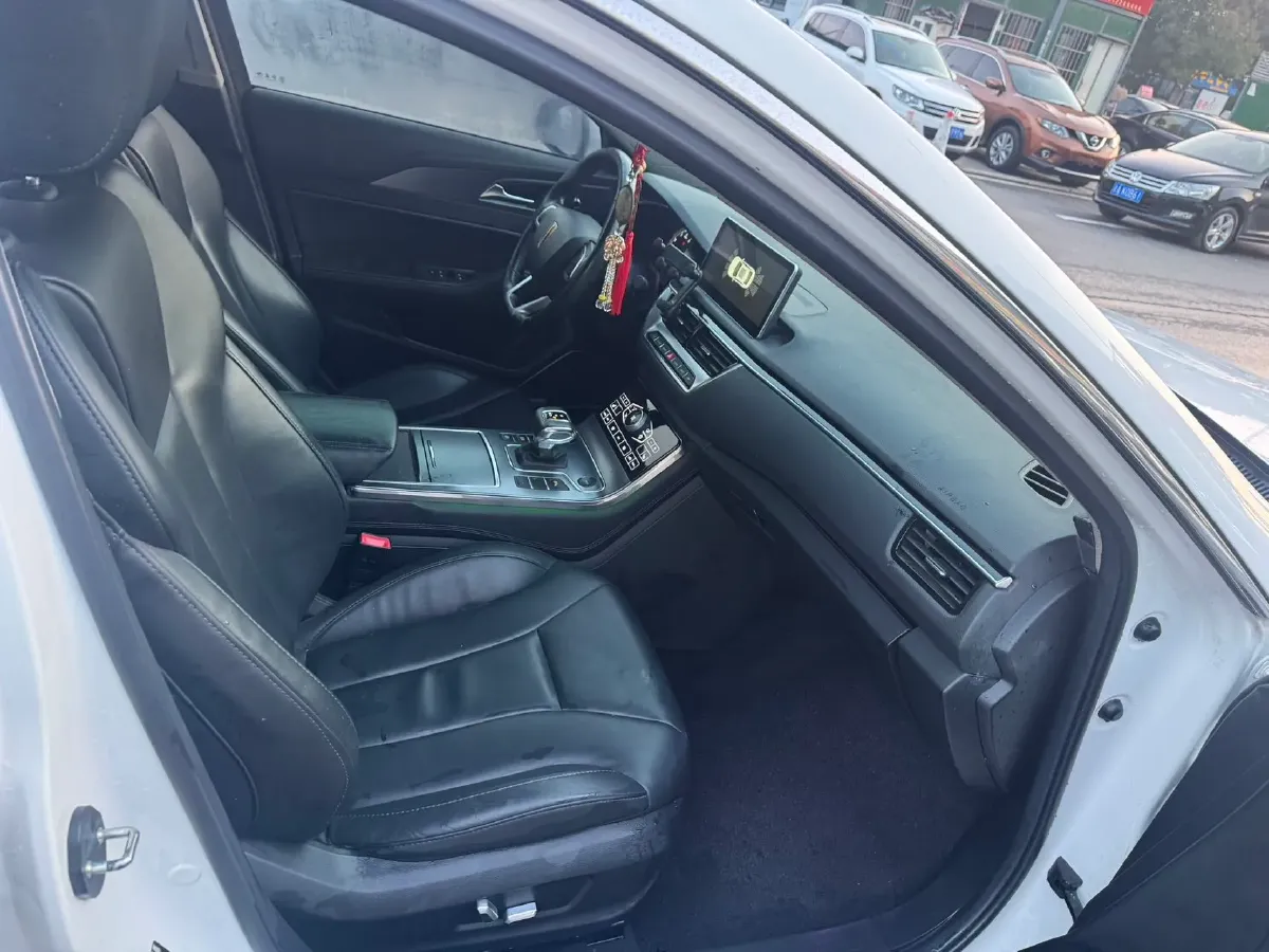 2020 HongQi H5 1.8T 197HP L4 6AT,autocango,china used car exporter,china ev exporter,chinese used car exporter,chinese used ev exporter