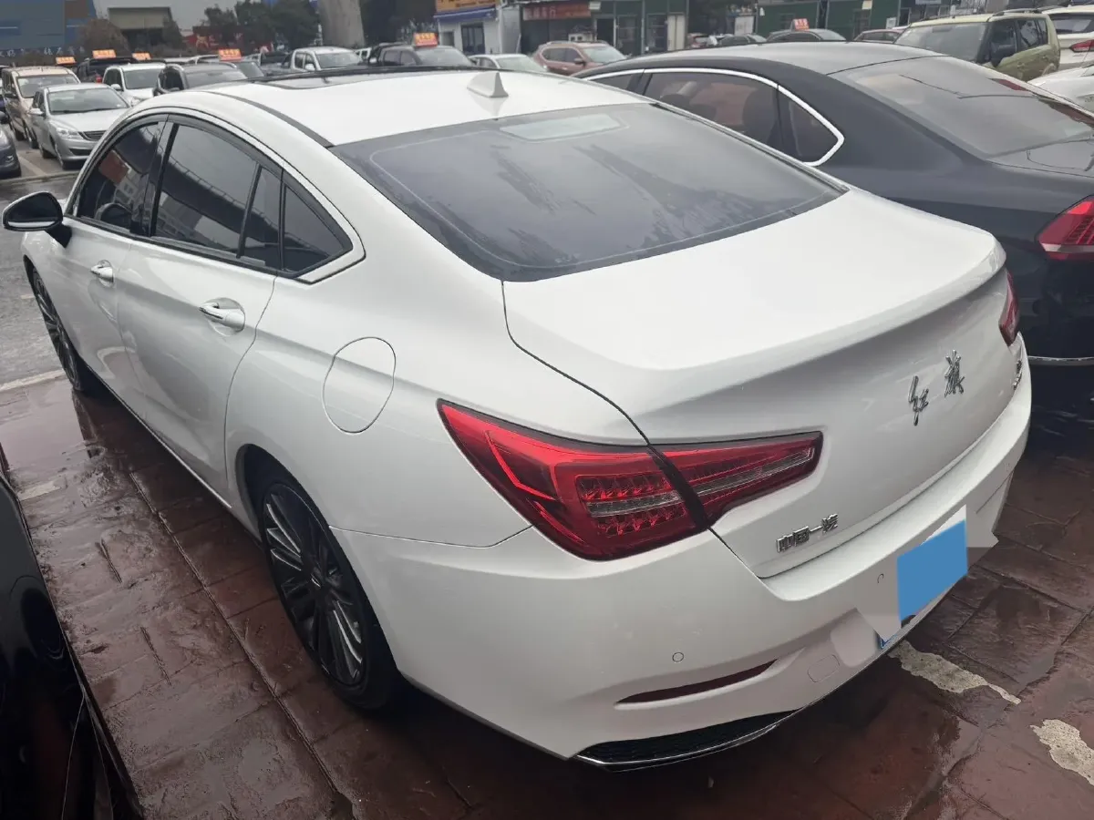 2020 HongQi H5 1.8T 197HP L4 6AT,autocango,china used car exporter,china ev exporter,chinese used car exporter,chinese used ev exporter
