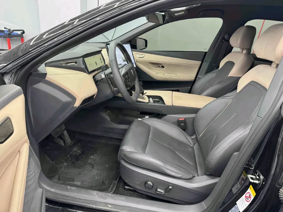 2022 DongFeng Forthing LingZhi EV BEV 68.4KWH,autocango,china used car exporter,china ev exporter,chinese used car exporter,chinese used ev exporter