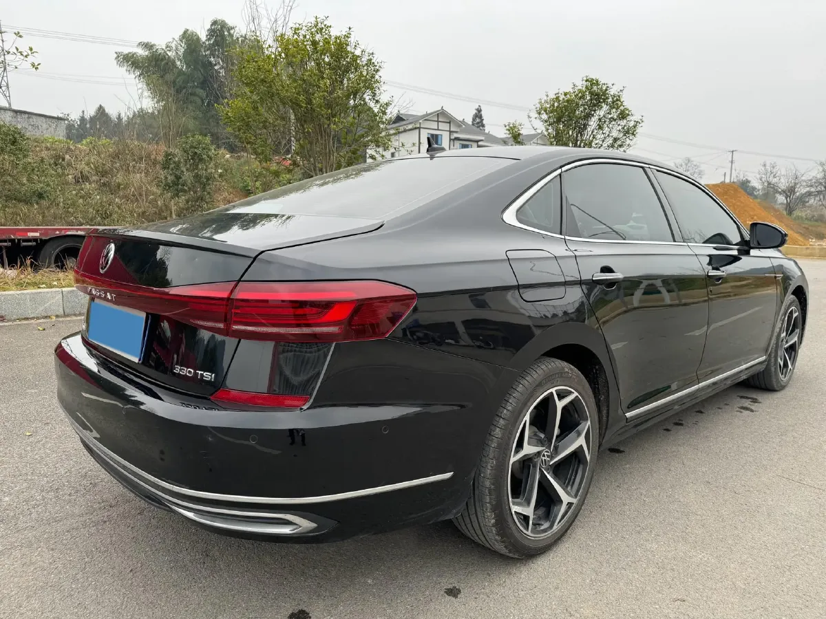 2023 Volkswagen Passat 2.0T 186HP L4 7DCT,autocango,china used car exporter,china ev exporter,chinese used car exporter,chinese used ev exporter