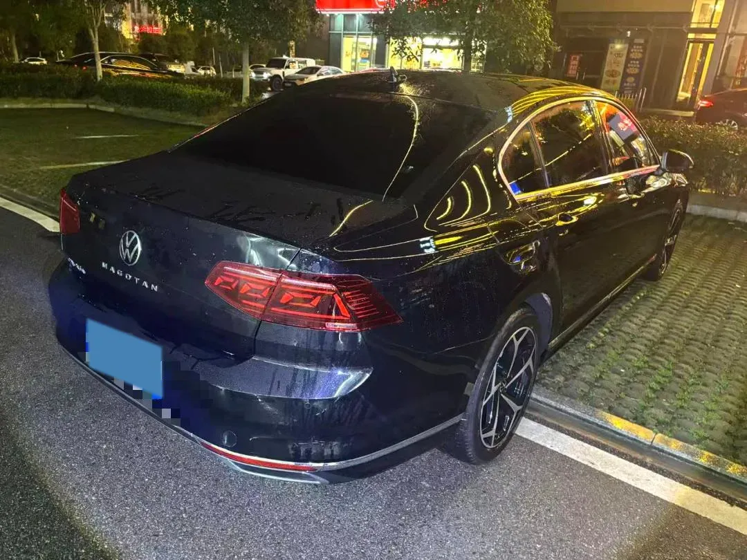 2025 Volkswagen Magotan 1.4T 150HP L4 7DCT,autocango,china used car exporter,china ev exporter,chinese used car exporter,chinese used ev exporter