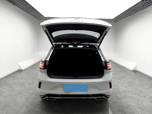 2025 Volkswagen T-Roc 1.5T 160HP L4 7DCT,autocango,china used car exporter,china ev exporter,chinese used car exporter,chinese used ev exporter