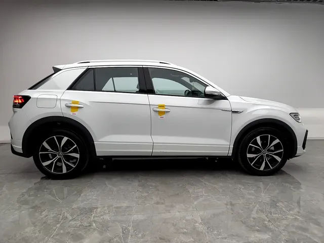2025 Volkswagen T-Roc 1.5T 160HP L4 7DCT,autocango,china used car exporter,china ev exporter,chinese used car exporter,chinese used ev exporter