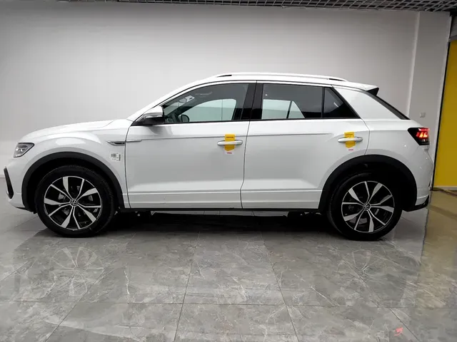 2025 Volkswagen T-Roc 1.5T 160HP L4 7DCT,autocango,china used car exporter,china ev exporter,chinese used car exporter,chinese used ev exporter