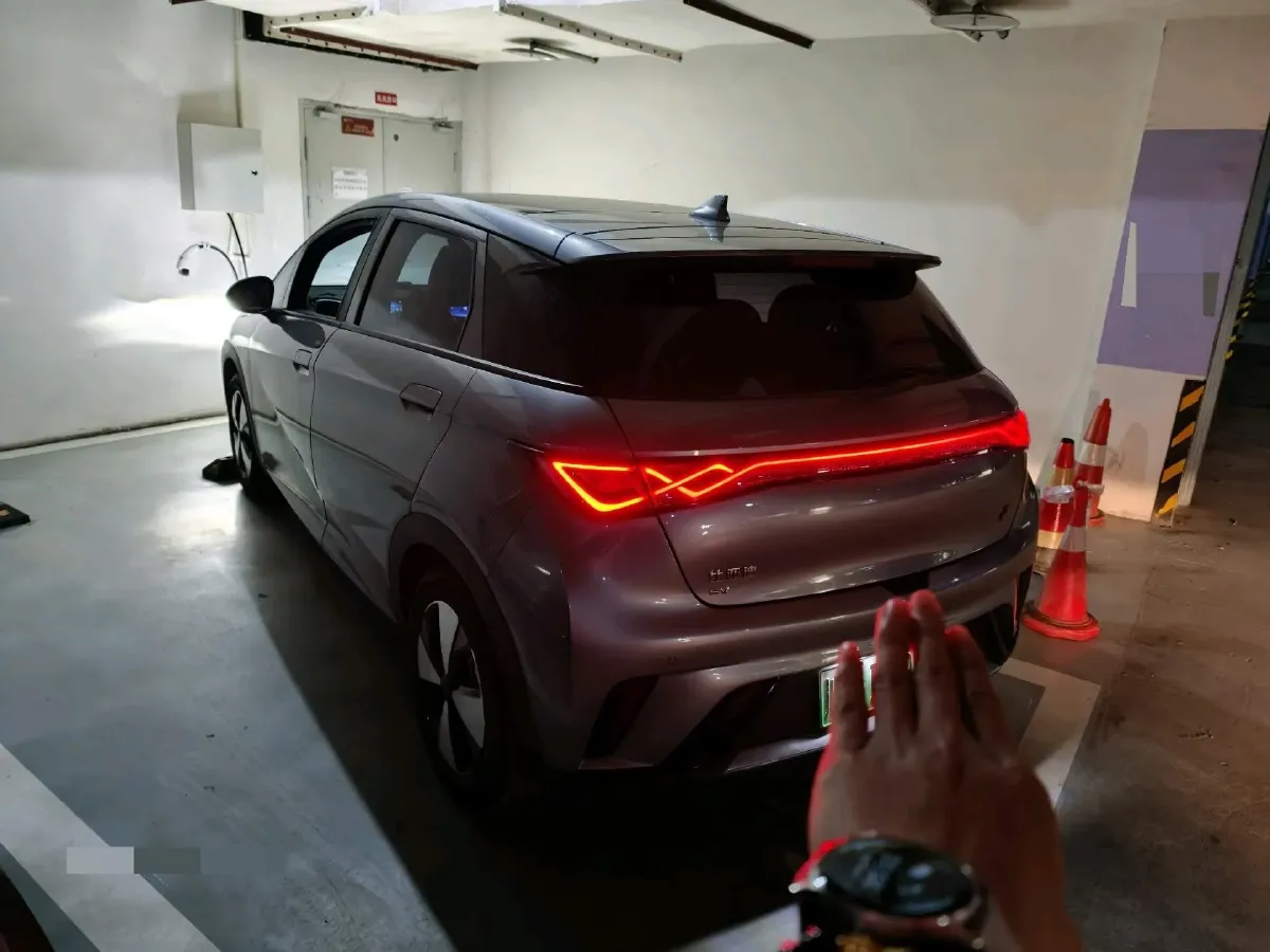 2023 BYD Dolphin BEV 44.928KWH,autocango,china used car exporter,china ev exporter,chinese used car exporter,chinese used ev exporter