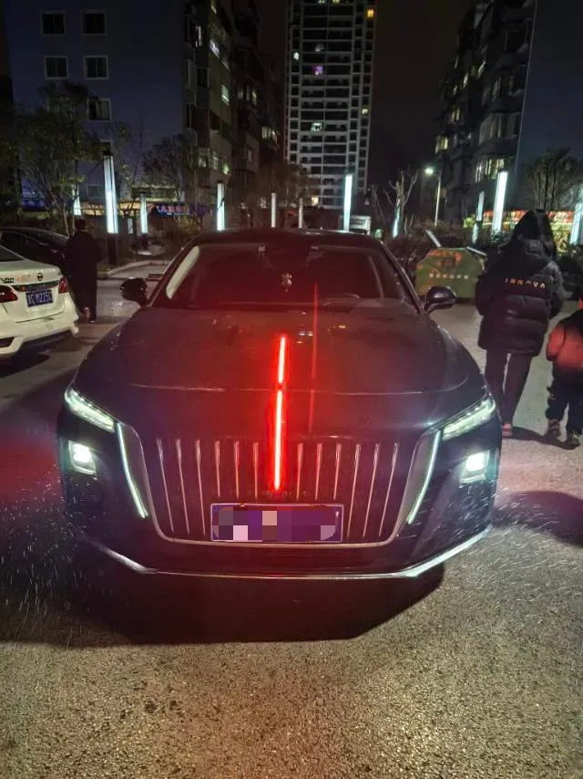 2023 HongQi H5 2.0T 224HP L4 8AT,autocango,china used car exporter,china ev exporter,chinese used car exporter,chinese used ev exporter