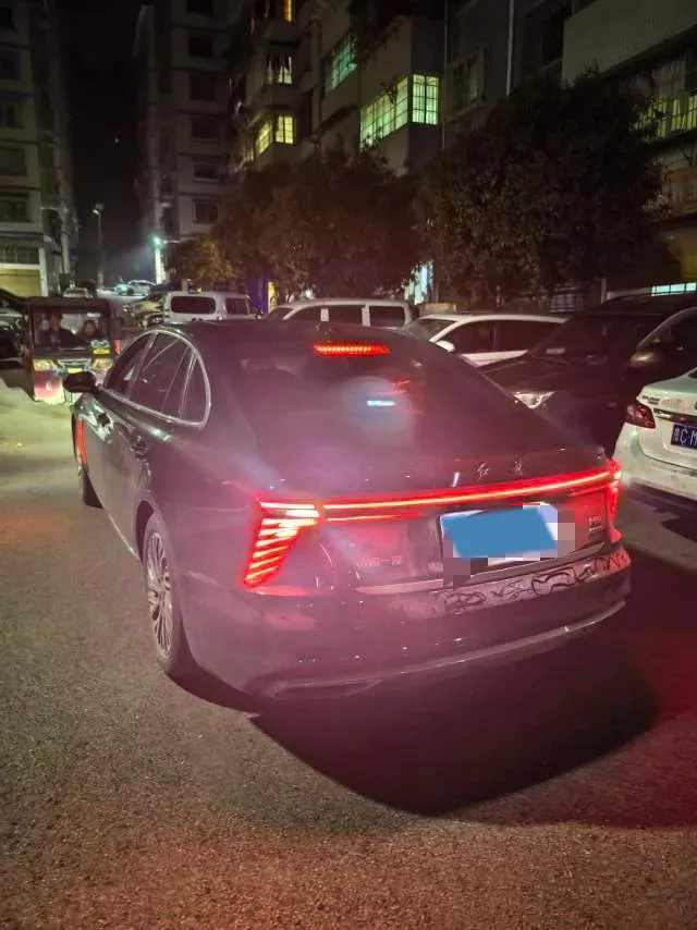 2023 HongQi H5 2.0T 224HP L4 8AT,autocango,china used car exporter,china ev exporter,chinese used car exporter,chinese used ev exporter