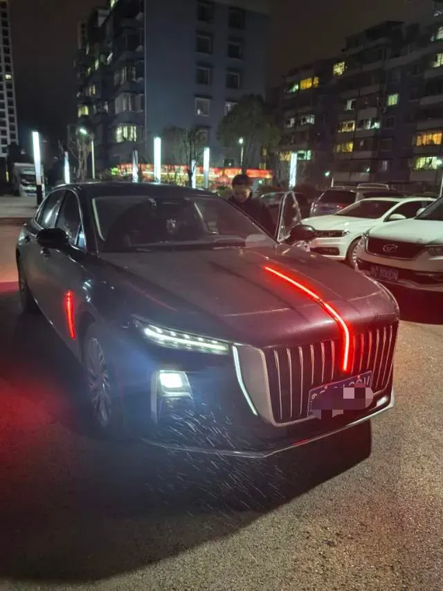 2023 HongQi H5 2.0T 224HP L4 8AT,autocango,china used car exporter,china ev exporter,chinese used car exporter,chinese used ev exporter