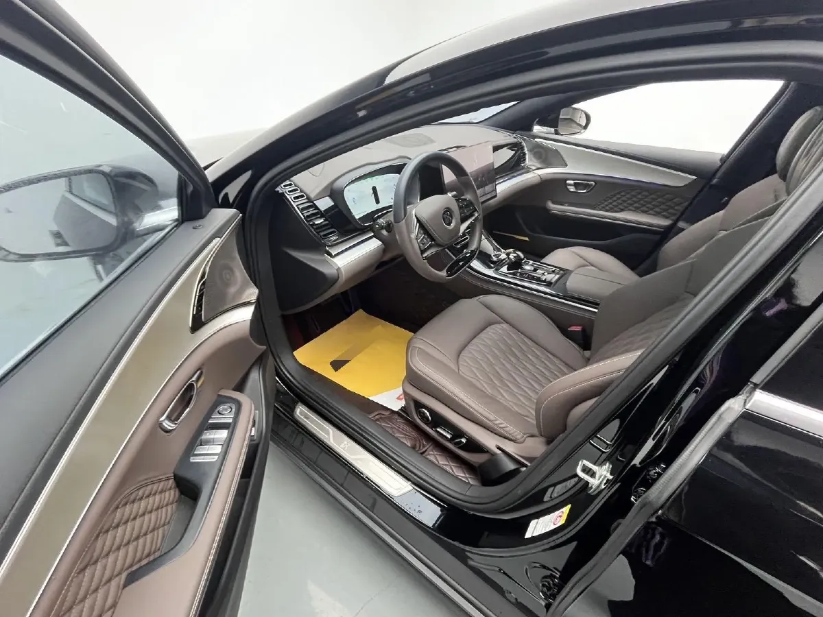 2024 BYD Han 1.5T 139HP L4 E-CVT PHEV 18.316KWH,autocango,china used car exporter,china ev exporter,chinese used car exporter,chinese used ev exporter