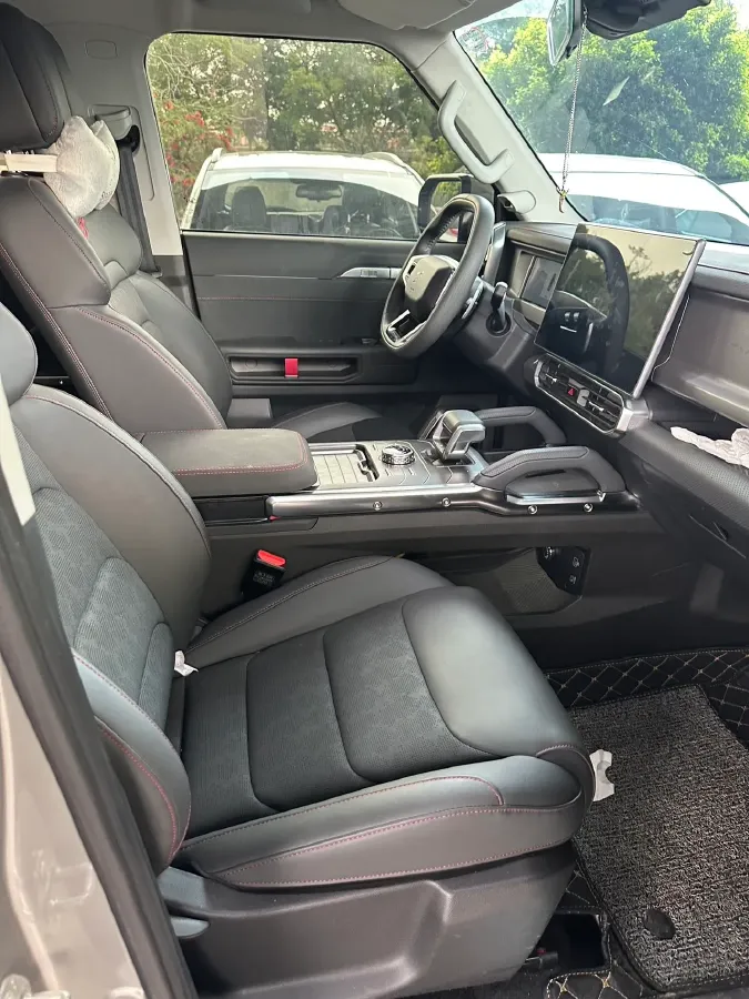 2023 Jetour Traveller 2.0T 254HP L4 7DCT,autocango,china used car exporter,china ev exporter,chinese used car exporter,chinese used ev exporter