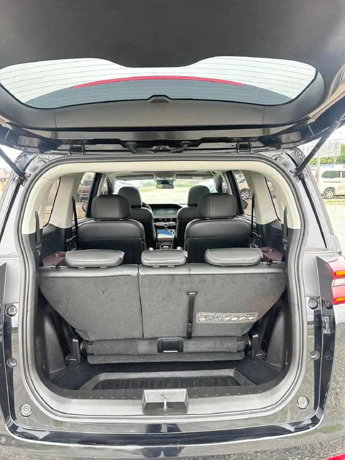 2021 GAC Trumpchi M6 1.5T 169HP L4 7DCT,autocango,china used car exporter,china ev exporter,chinese used car exporter,chinese used ev exporter