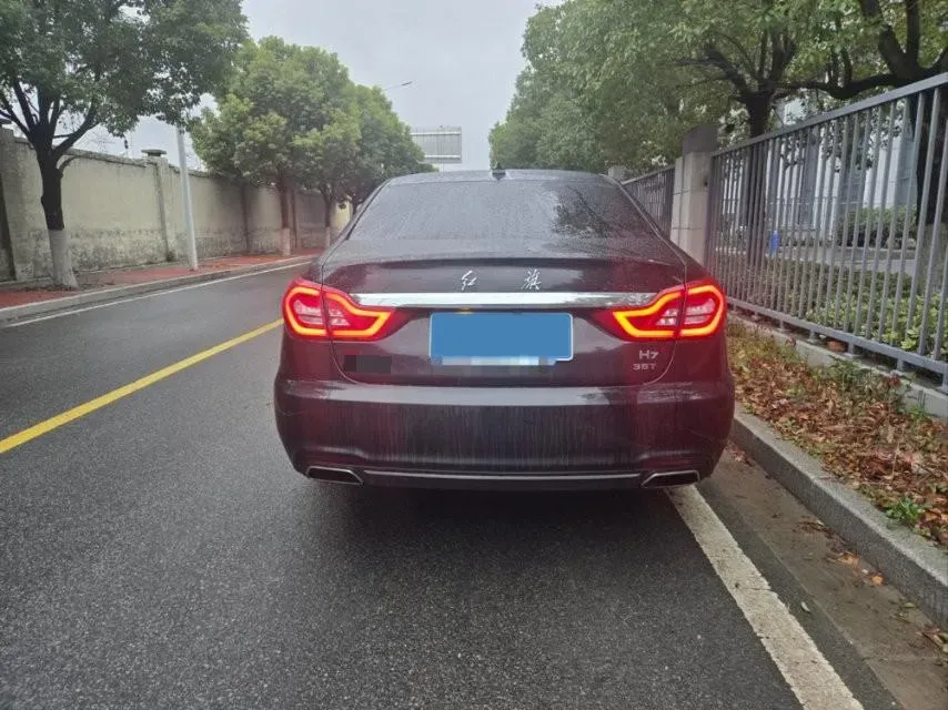 2018 HongQi H7 2.0T 204HP L4 6AT,autocango,china used car exporter,china ev exporter,chinese used car exporter,chinese used ev exporter