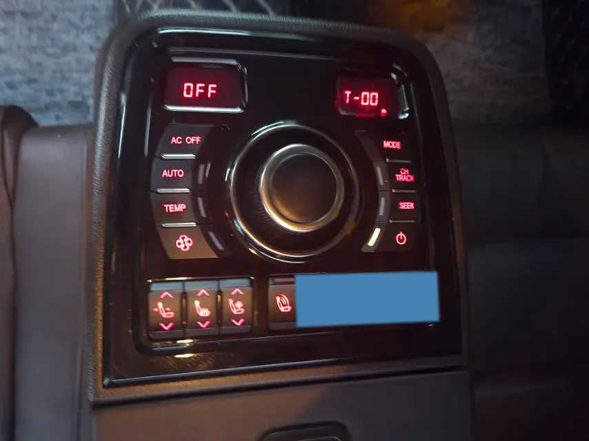 2018 HongQi H7 2.0T 204HP L4 6AT,autocango,china used car exporter,china ev exporter,chinese used car exporter,chinese used ev exporter