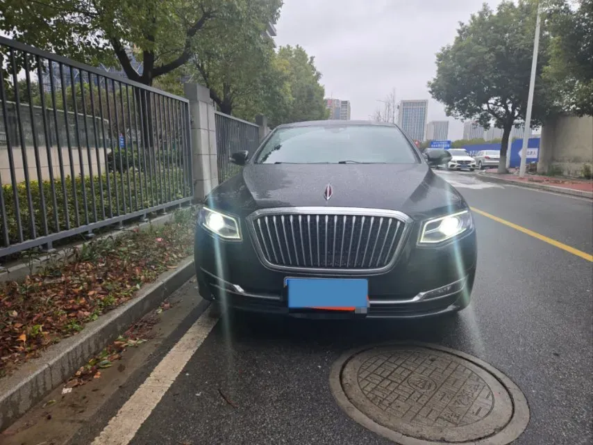 2018 HongQi H7 2.0T 204HP L4 6AT,autocango,china used car exporter,china ev exporter,chinese used car exporter,chinese used ev exporter