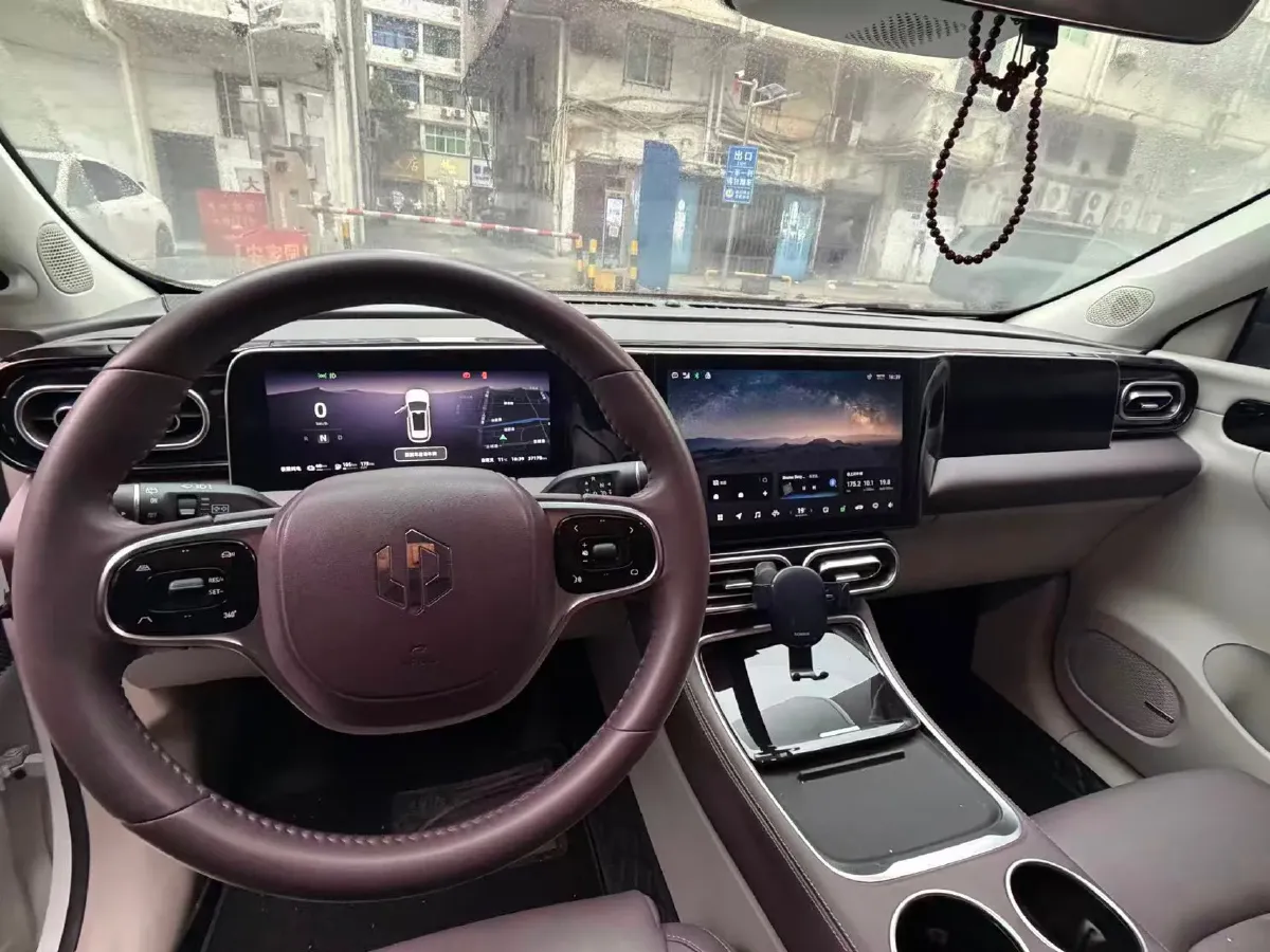 2024 Leapmotor C11 1.5L 95HP L4 REEV 30.1KWH,autocango,china used car exporter,china ev exporter,chinese used car exporter,chinese used ev exporter