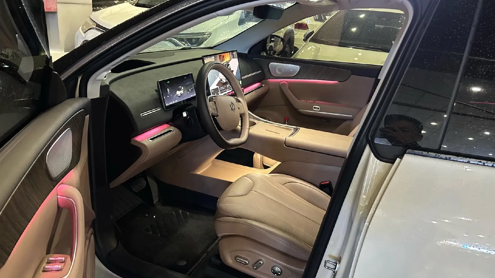 2026 Leapmotor C11 REEV 95HP REEV,autocango,china used car exporter,china ev exporter,chinese used car exporter,chinese used ev exporter