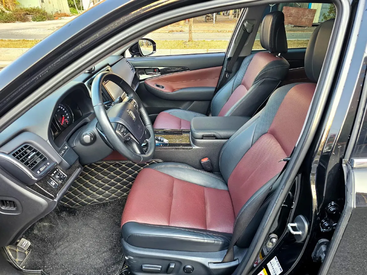 2018 Toyota Highlander 2.0T 220HP L4 6AT,autocango,china used car exporter,china ev exporter,chinese used car exporter,chinese used ev exporter