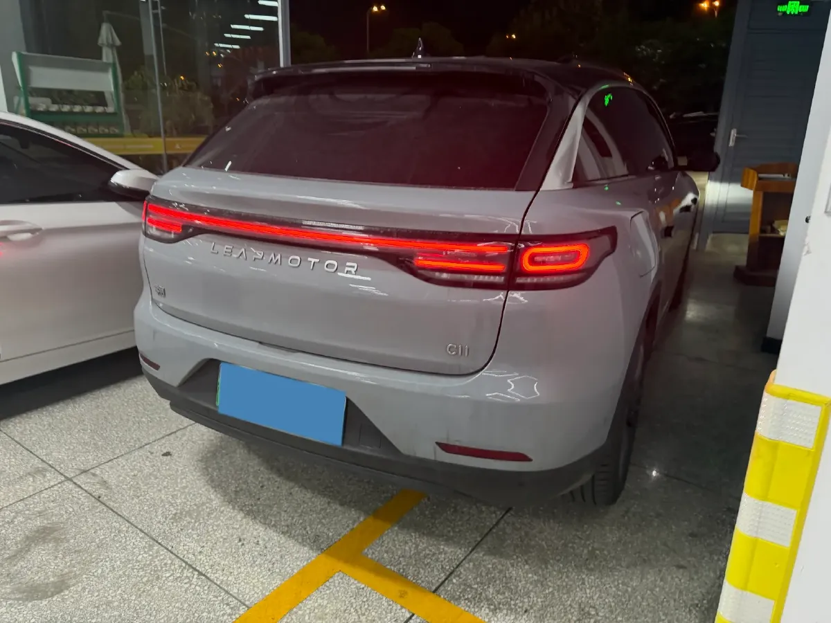 2024 Leapmotor C11 1.5L 95HP L4 REEV 43.74KWH,autocango,china used car exporter,china ev exporter,chinese used car exporter,chinese used ev exporter