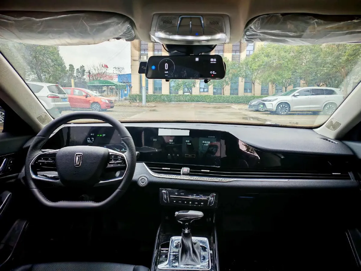 2025 Bestune B70 1.5T 169HP L4 7DCT,autocango,china used car exporter,china ev exporter,chinese used car exporter,chinese used ev exporter