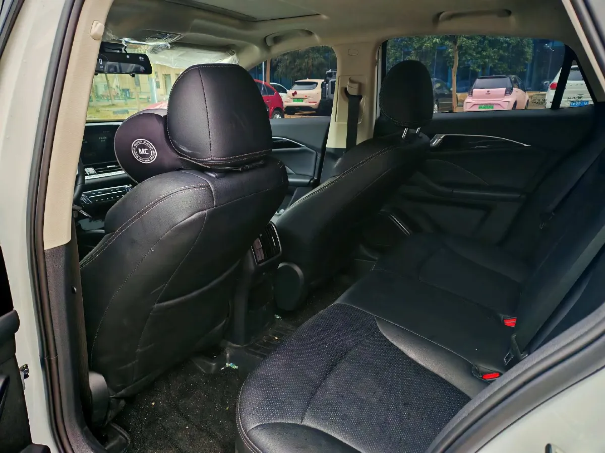 2025 Bestune B70 1.5T 169HP L4 7DCT,autocango,china used car exporter,china ev exporter,chinese used car exporter,chinese used ev exporter