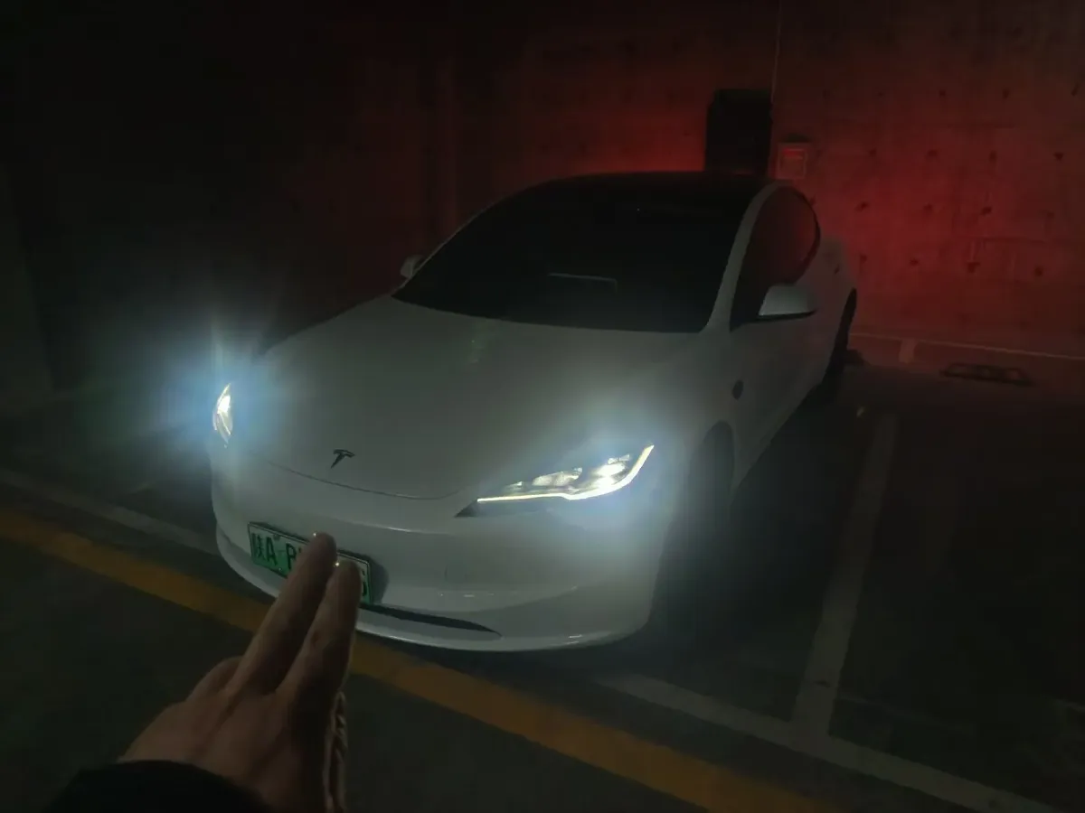 2025 Tesla Model 3 BEV 62.5KWH,autocango,china used car exporter,china ev exporter,chinese used car exporter,chinese used ev exporter