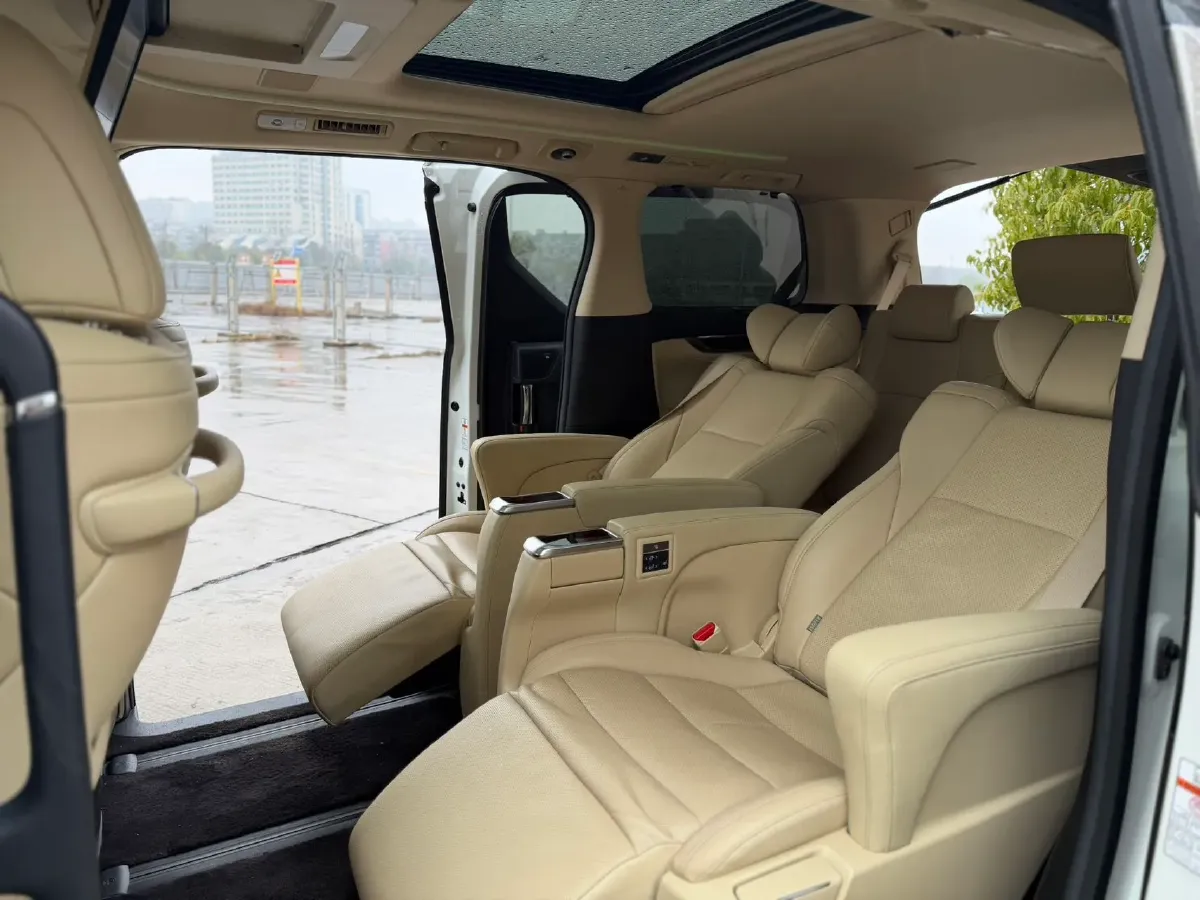 2021 Toyota Alphard 2.5L 117HP L4 E-CVT Hybrid,autocango,china used car exporter,china ev exporter,chinese used car exporter,chinese used ev exporter