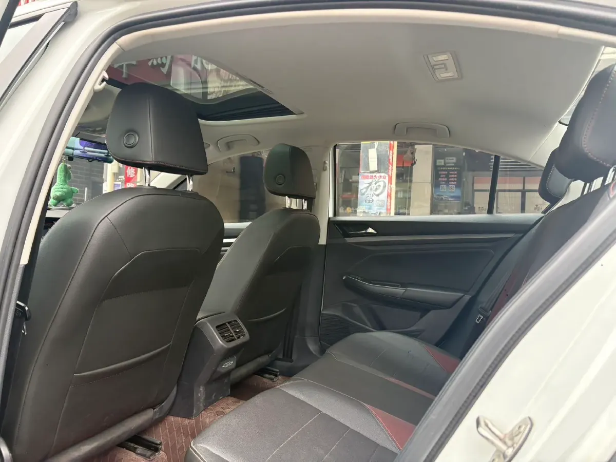 2021 Volkswagen Bora 1.5L 113HP L4 6AT,autocango,china used car exporter,china ev exporter,chinese used car exporter,chinese used ev exporter