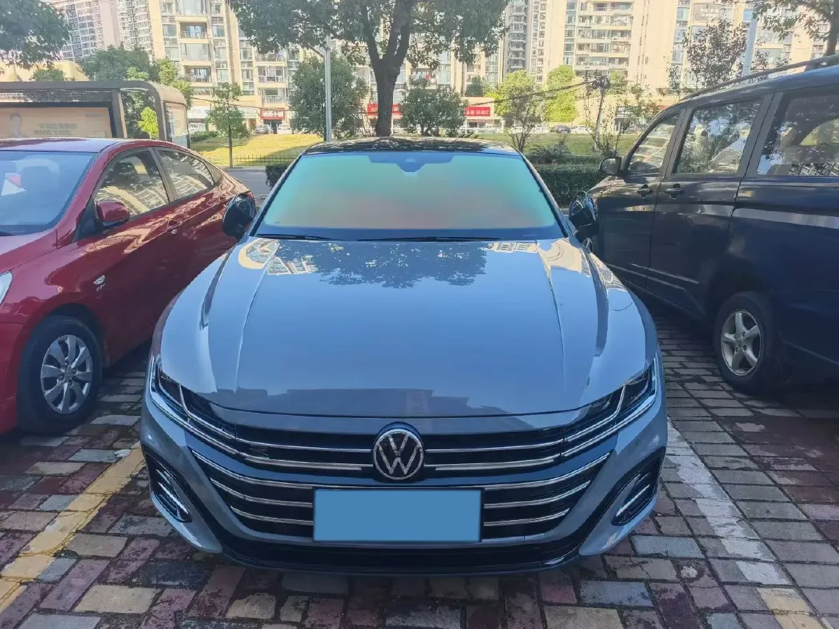 2021 Volkswagen CC 2.0T 220HP L4 7DCT,autocango,china used car exporter,china ev exporter,chinese used car exporter,chinese used ev exporter