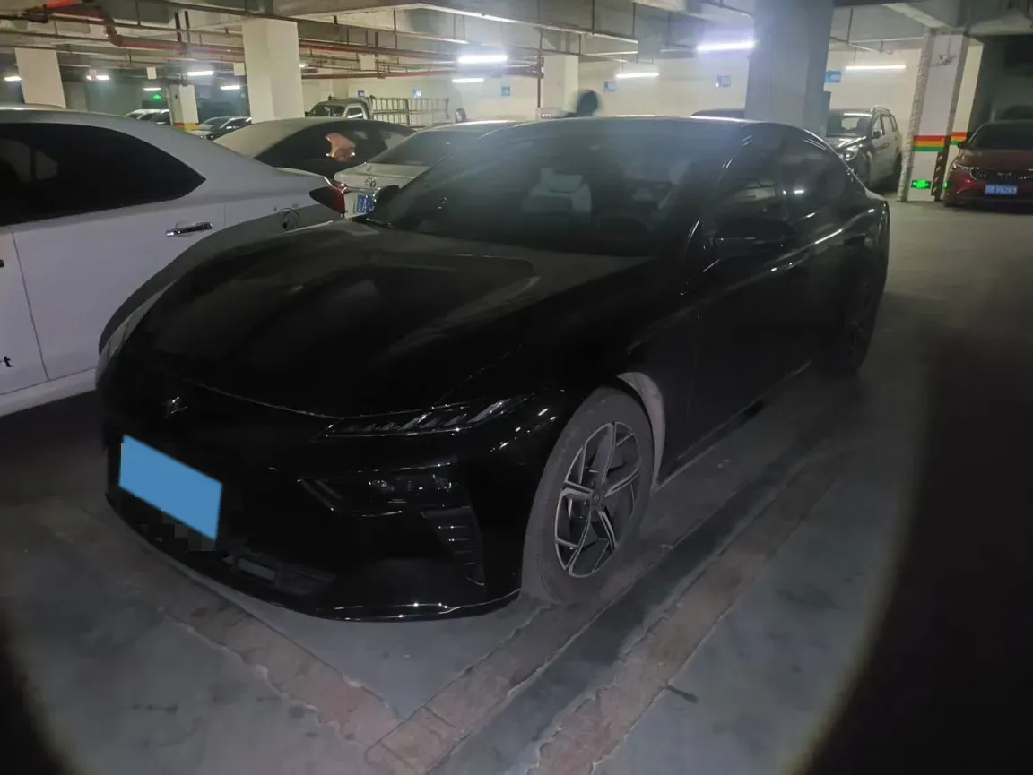 2024 DongFeng eπ eπ007 REEV 105HP REEV 28.4KWH,autocango,china used car exporter,china ev exporter,chinese used car exporter,chinese used ev exporter