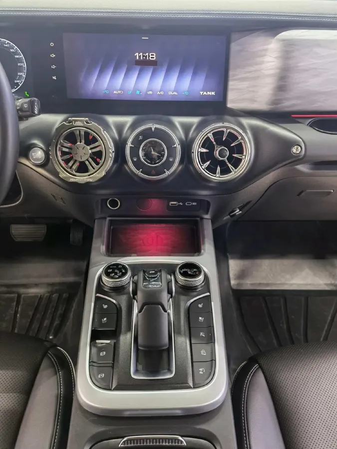 2023 Tank 300 2.0T 227HP L4 8AT,autocango,china used car exporter,china ev exporter,chinese used car exporter,chinese used ev exporter