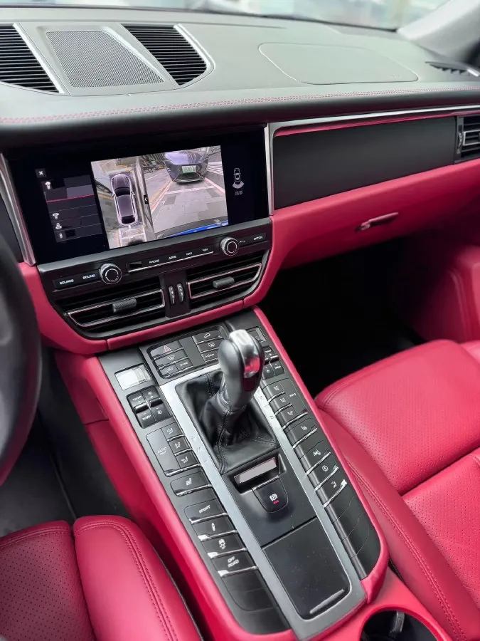 2018 Porsche Macan 2.0T 252HP L4 7DCT,autocango,china used car exporter,china ev exporter,chinese used car exporter,chinese used ev exporter