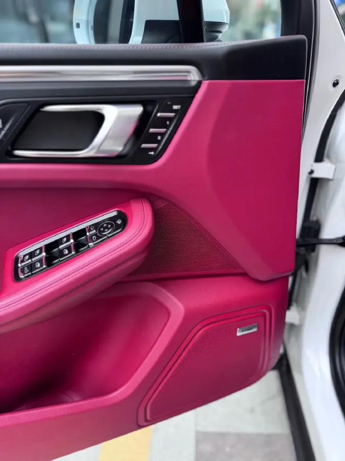 2018 Porsche Macan 2.0T 252HP L4 7DCT,autocango,china used car exporter,china ev exporter,chinese used car exporter,chinese used ev exporter