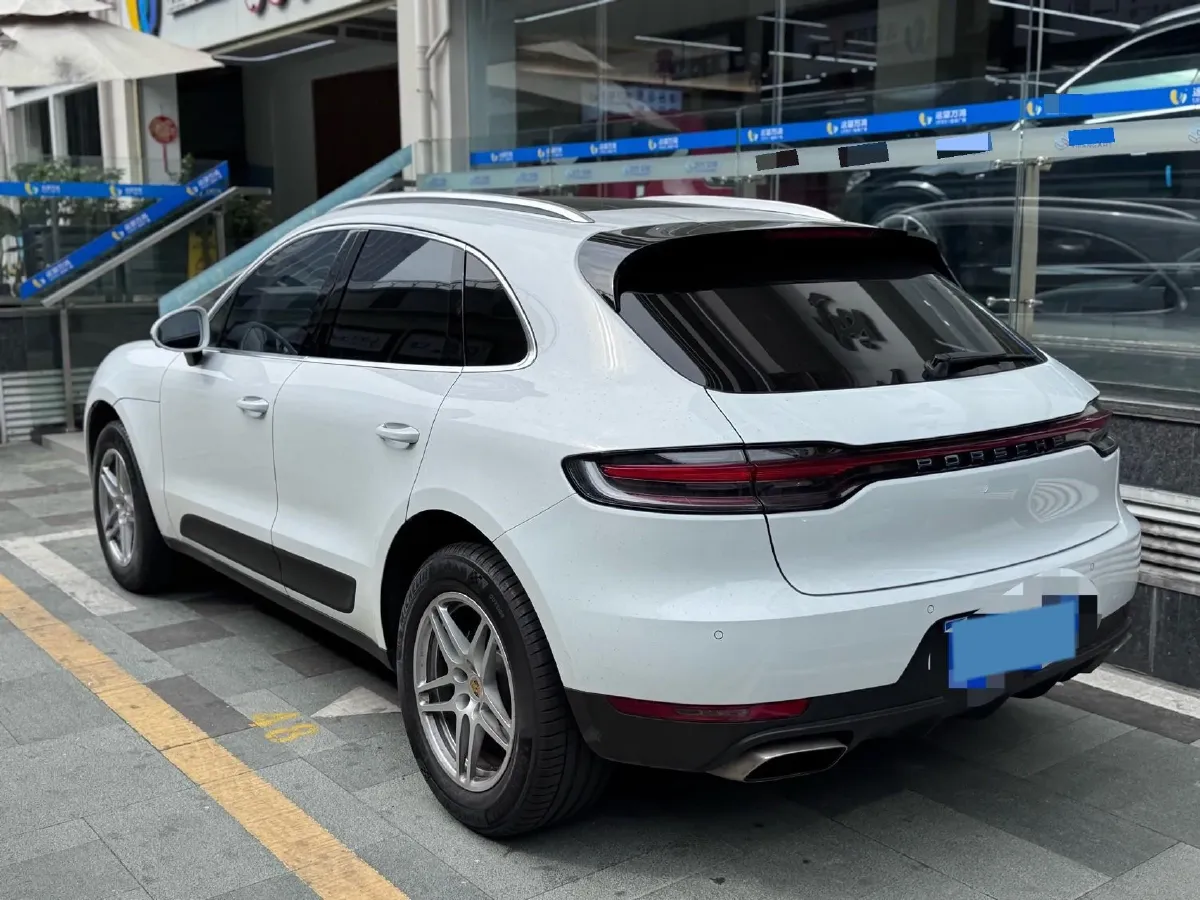 2018 Porsche Macan 2.0T 252HP L4 7DCT,autocango,china used car exporter,china ev exporter,chinese used car exporter,chinese used ev exporter