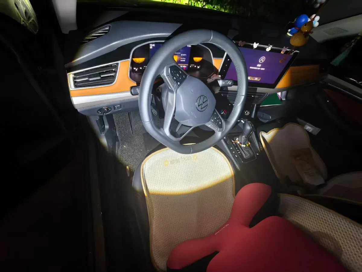 2023 Volkswagen Bora 1.2T 116HP L4 7DCT,autocango,china used car exporter,china ev exporter,chinese used car exporter,chinese used ev exporter