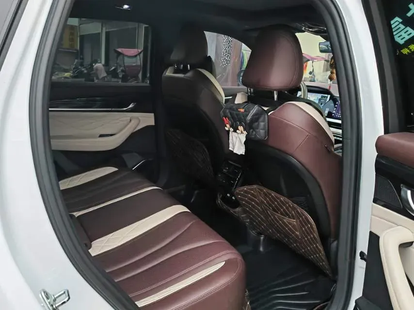 2021 Geely Monjaro 2.0T 218HP L4 7DCT,autocango,china used car exporter,china ev exporter,chinese used car exporter,chinese used ev exporter