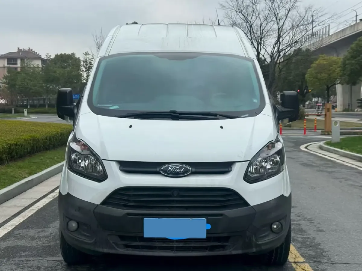 2017 Ford Transit 2.0T 121HP L4 5MT,autocango,china used car exporter,china ev exporter,chinese used car exporter,chinese used ev exporter
