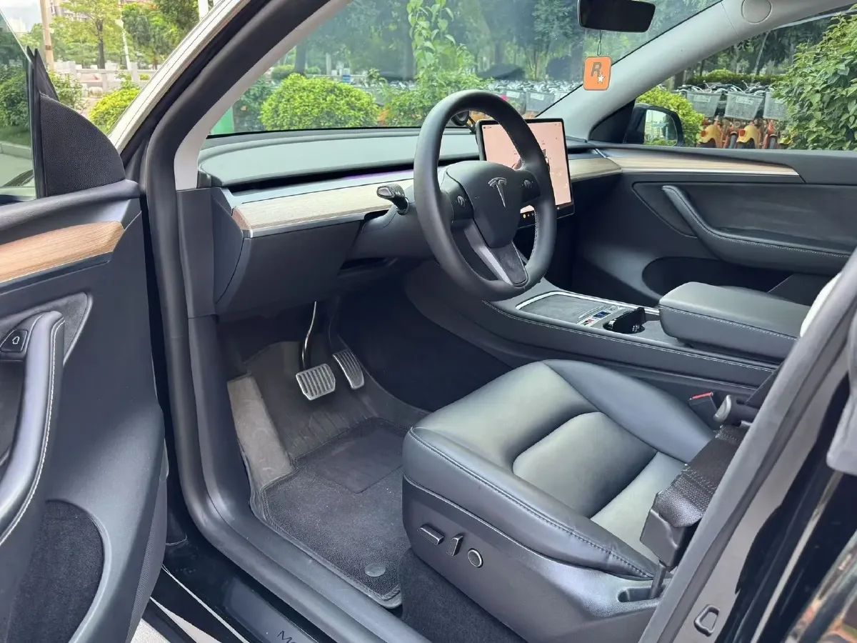 2022 Tesla Model Y BEV 60KWH,autocango,china used car exporter,china ev exporter,chinese used car exporter,chinese used ev exporter