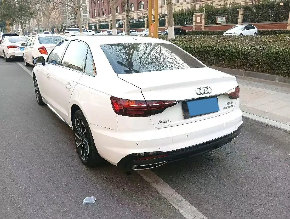 2023 Audi A4L 2.0T 190HP L4 7DCT,autocango,china used car exporter,china ev exporter,chinese used car exporter,chinese used ev exporter