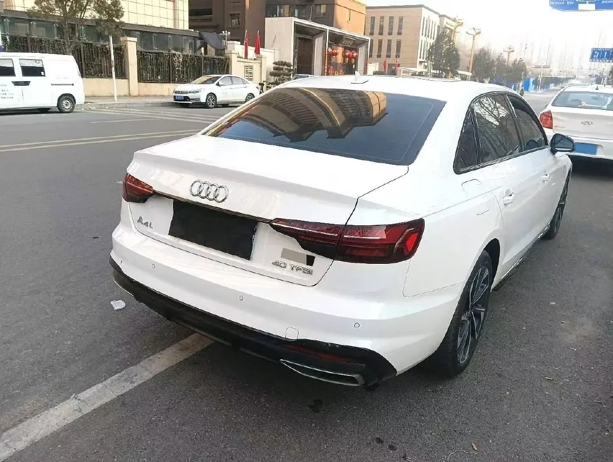 2023 Audi A4L 2.0T 190HP L4 7DCT,autocango,china used car exporter,china ev exporter,chinese used car exporter,chinese used ev exporter