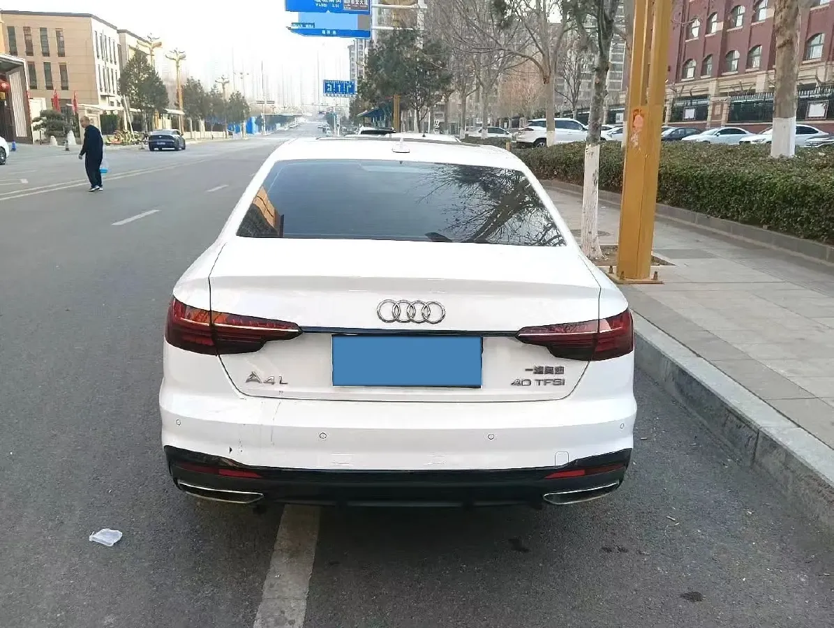 2023 Audi A4L 2.0T 190HP L4 7DCT,autocango,china used car exporter,china ev exporter,chinese used car exporter,chinese used ev exporter