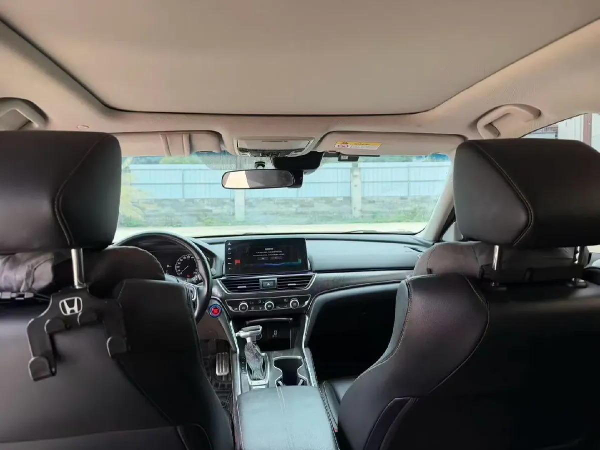 2022 Honda Accord 1.5T 194HP L4 CVT,autocango,china used car exporter,china ev exporter,chinese used car exporter,chinese used ev exporter