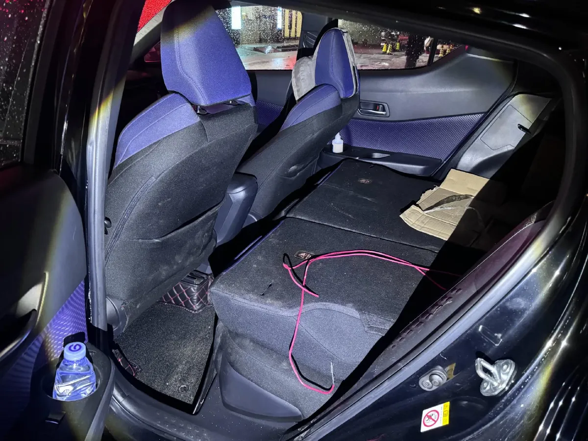 2020 Toyota C-HR 2.0L 171HP L4 CVT,autocango,china used car exporter,china ev exporter,chinese used car exporter,chinese used ev exporter