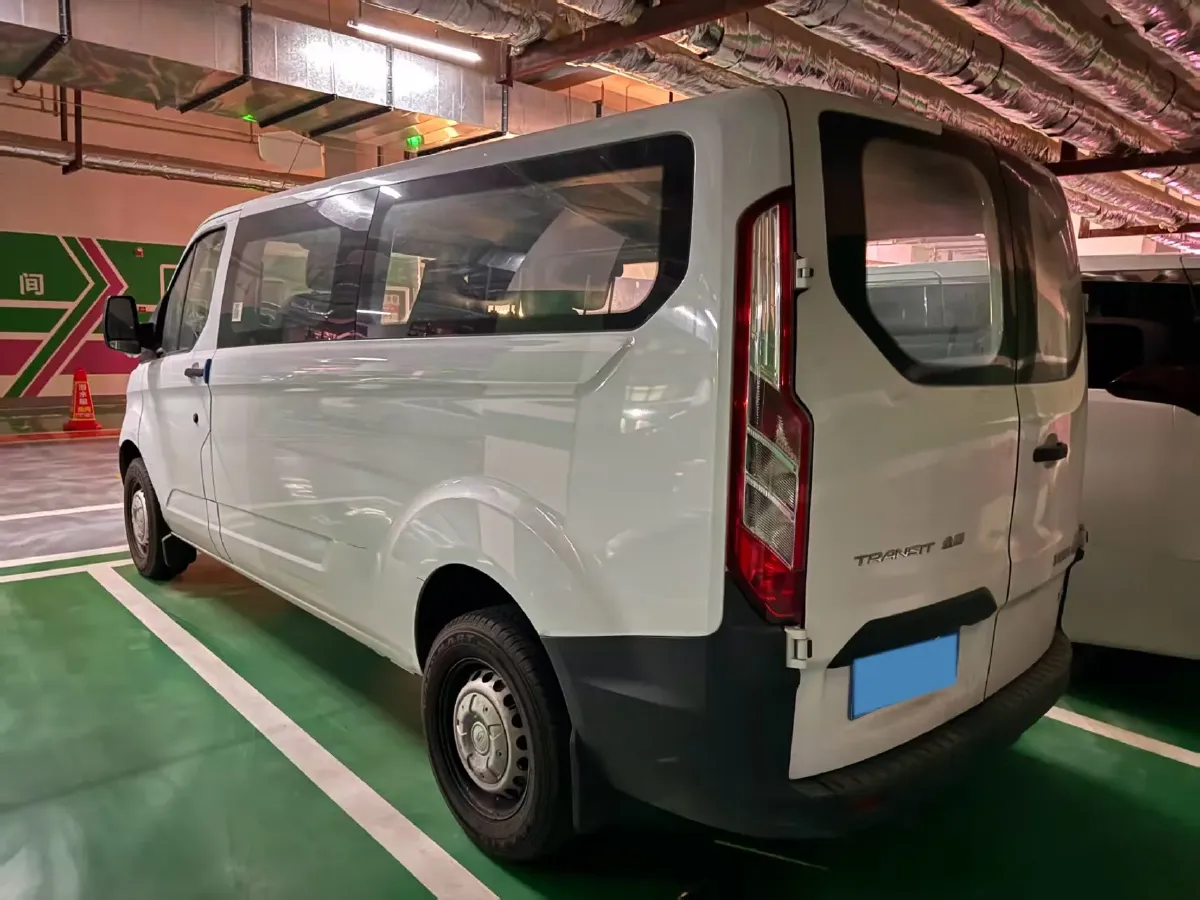 2020 Ford Escape 2.0T 248HP L4 8AT,autocango,china used car exporter,china ev exporter,chinese used car exporter,chinese used ev exporter