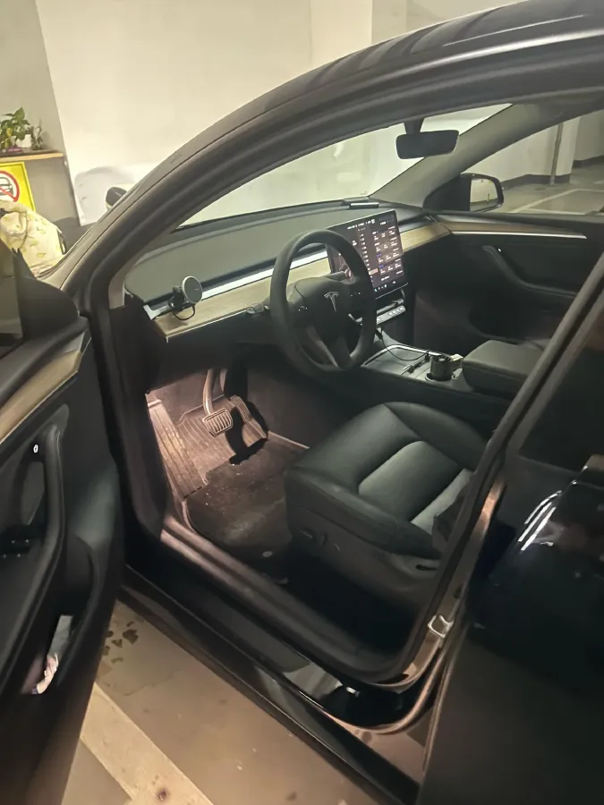 2022 Tesla Model Y BEV 60KWH,autocango,china used car exporter,china ev exporter,chinese used car exporter,chinese used ev exporter