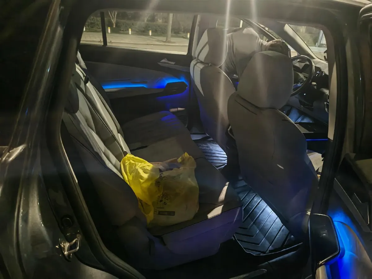 2021 Volkswagen ID.6 X BEV 83.4KWH,autocango,china used car exporter,china ev exporter,chinese used car exporter,chinese used ev exporter