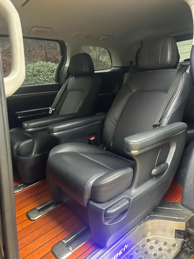 2023 GAC Trumpchi M8 2.0T 252HP L4 8AT,autocango,china used car exporter,china ev exporter,chinese used car exporter,chinese used ev exporter